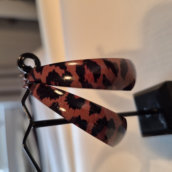 Leopard Print Metal Earrings - Picture 2 of 4